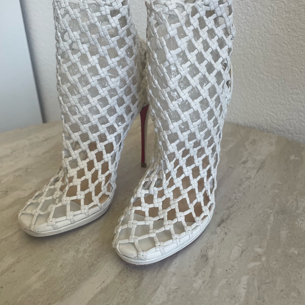 Christian Louboutin White Porligat Woven Leather Ankle Boots ( Size 35 1/2) - Picture 4 of 8
